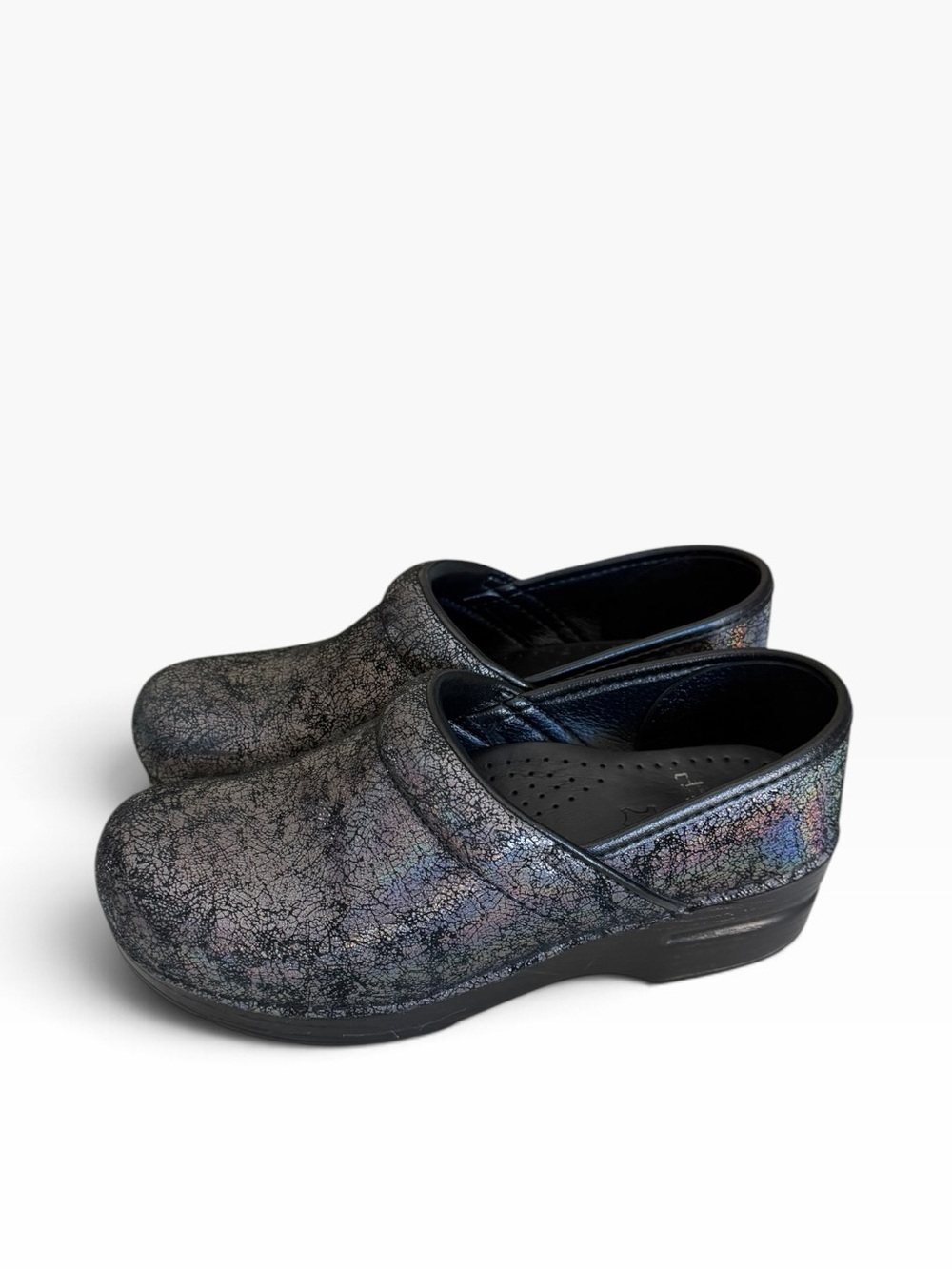 Dansko Professional slip on comfort shoe clogs size 37 Pewter Iridescent print